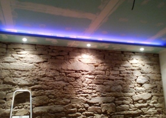 Zhotoveni SDK stropu s osvětlovací rampou