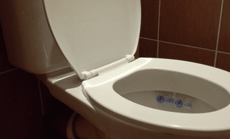 Hodinový manžel - oprava záchodu - stav před realizací