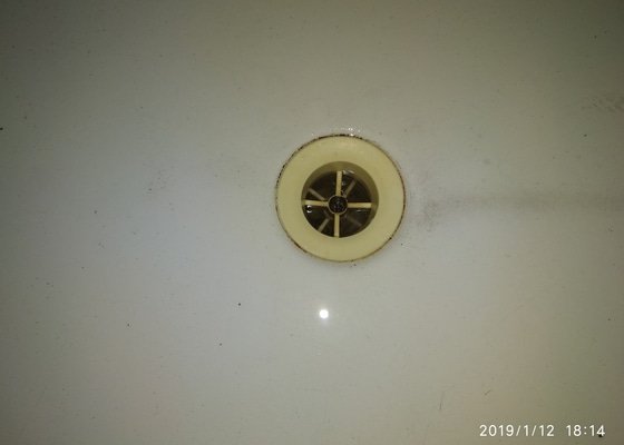 Výměna sifonu ve sprchovém koutě