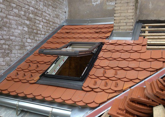 Kompletní rekonstrukce střechy činžovního domu