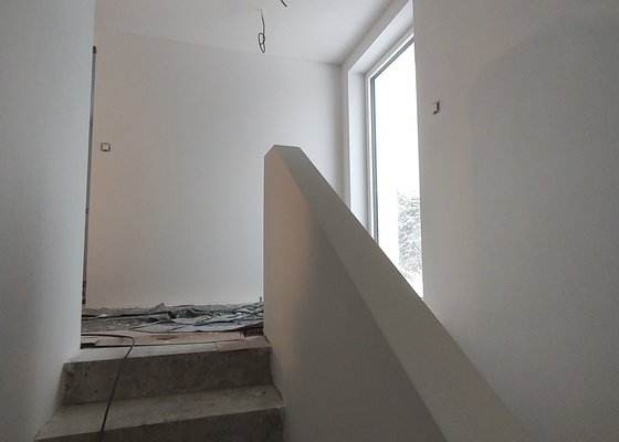 Vymalování domu, více než 5 místností, 400 m²