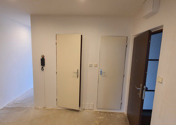 Vymalování bytu, 5 místností, 90 m²
